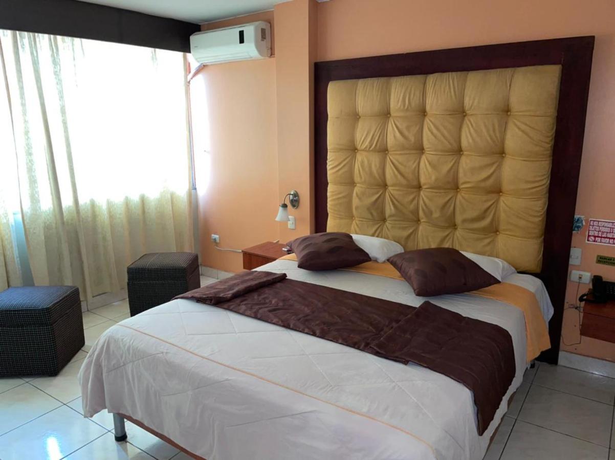 Tropical Inn Hotel 과야킬 외부 사진