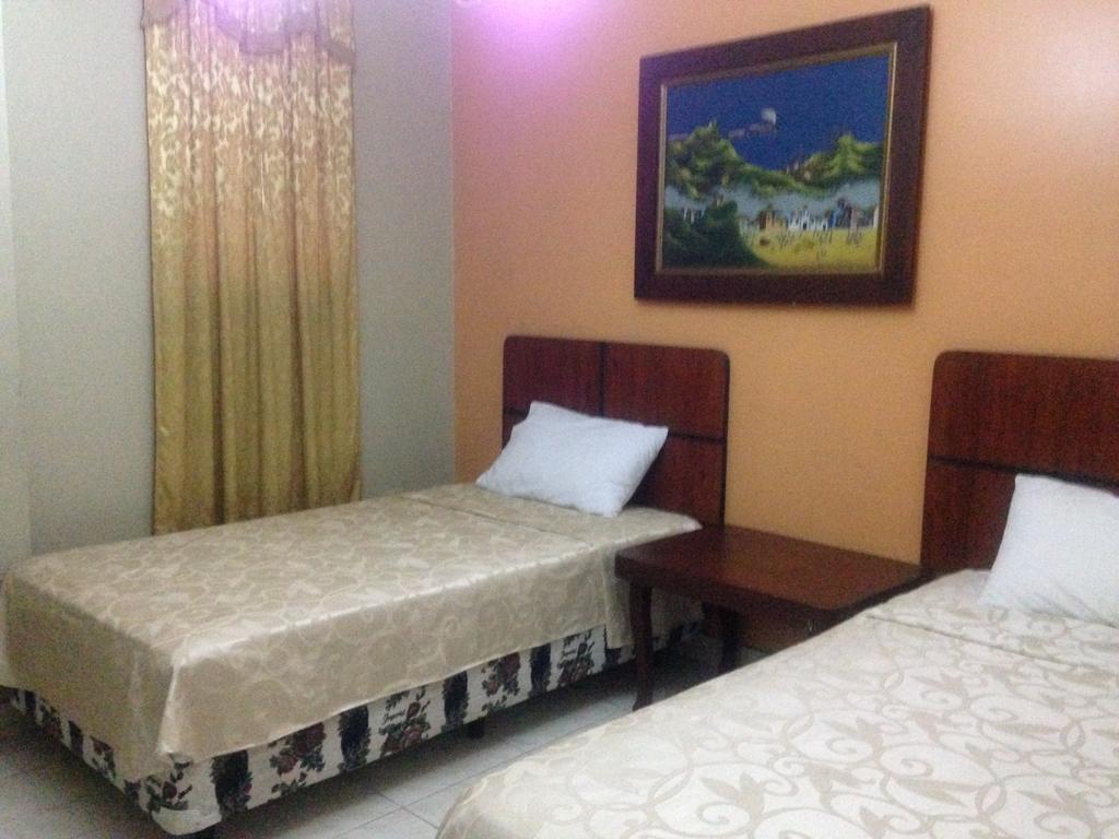 Tropical Inn Hotel 과야킬 외부 사진