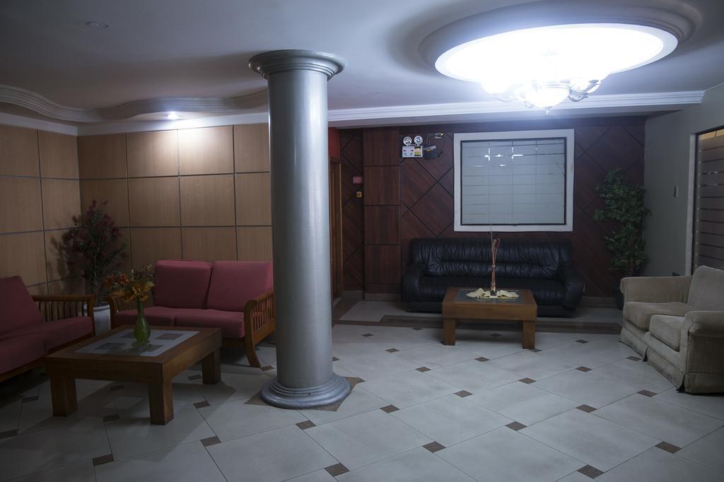Tropical Inn Hotel 과야킬 외부 사진